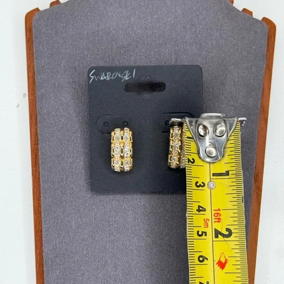 Vintage Swarovski Swan Signed Clip-On Earrings Gold Tone Crystal Pavé 1980s - Picture 4 of 7